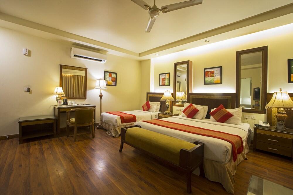 Hotel Picasso Paschim Vihar Delhi - Couple Friendly Local Ids Accepted Eksteriør bilde