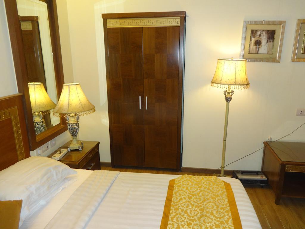 Hotel Picasso Paschim Vihar Delhi - Couple Friendly Local Ids Accepted Eksteriør bilde