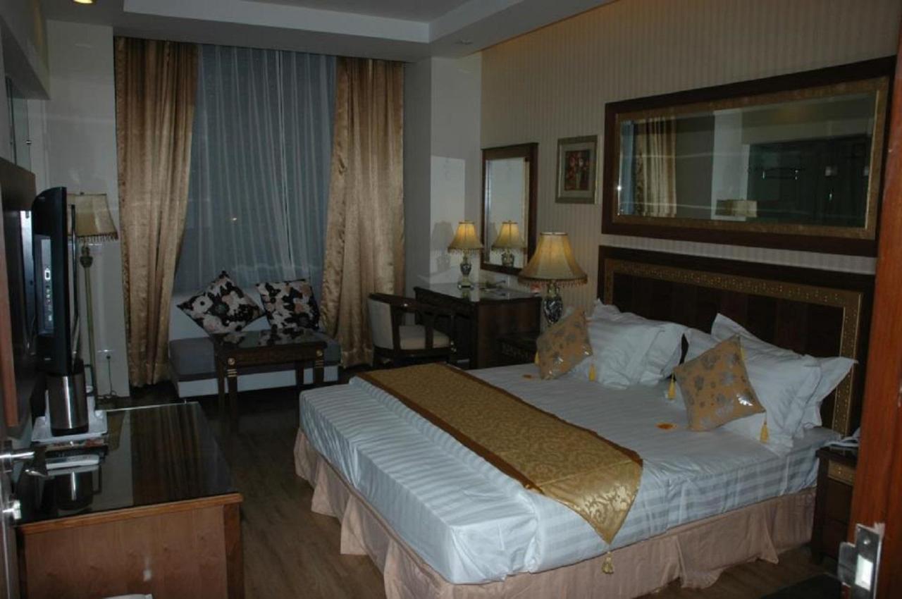 Hotel Picasso Paschim Vihar Delhi - Couple Friendly Local Ids Accepted Eksteriør bilde